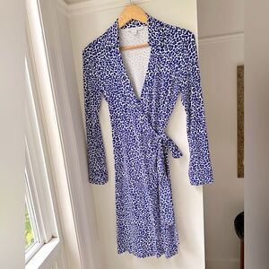 Gorgeous DVF Wrap Dress -purple leopard print 💜